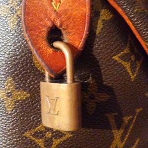 A lady's doctor bag Vintage Louis Vuitton